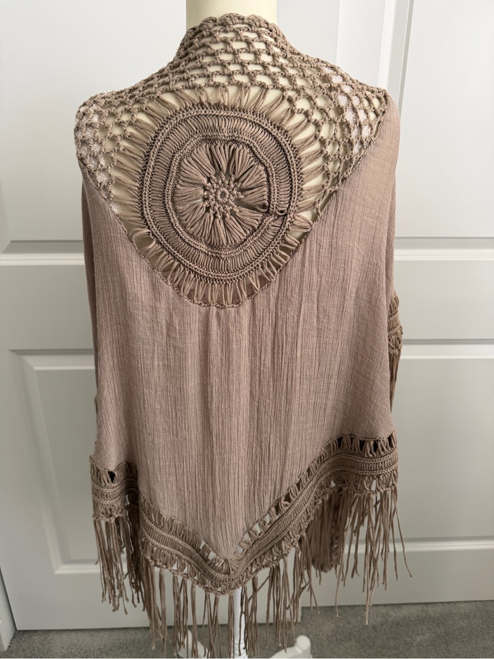 Women’s Fringe Knit Open Cardigan - Taupe